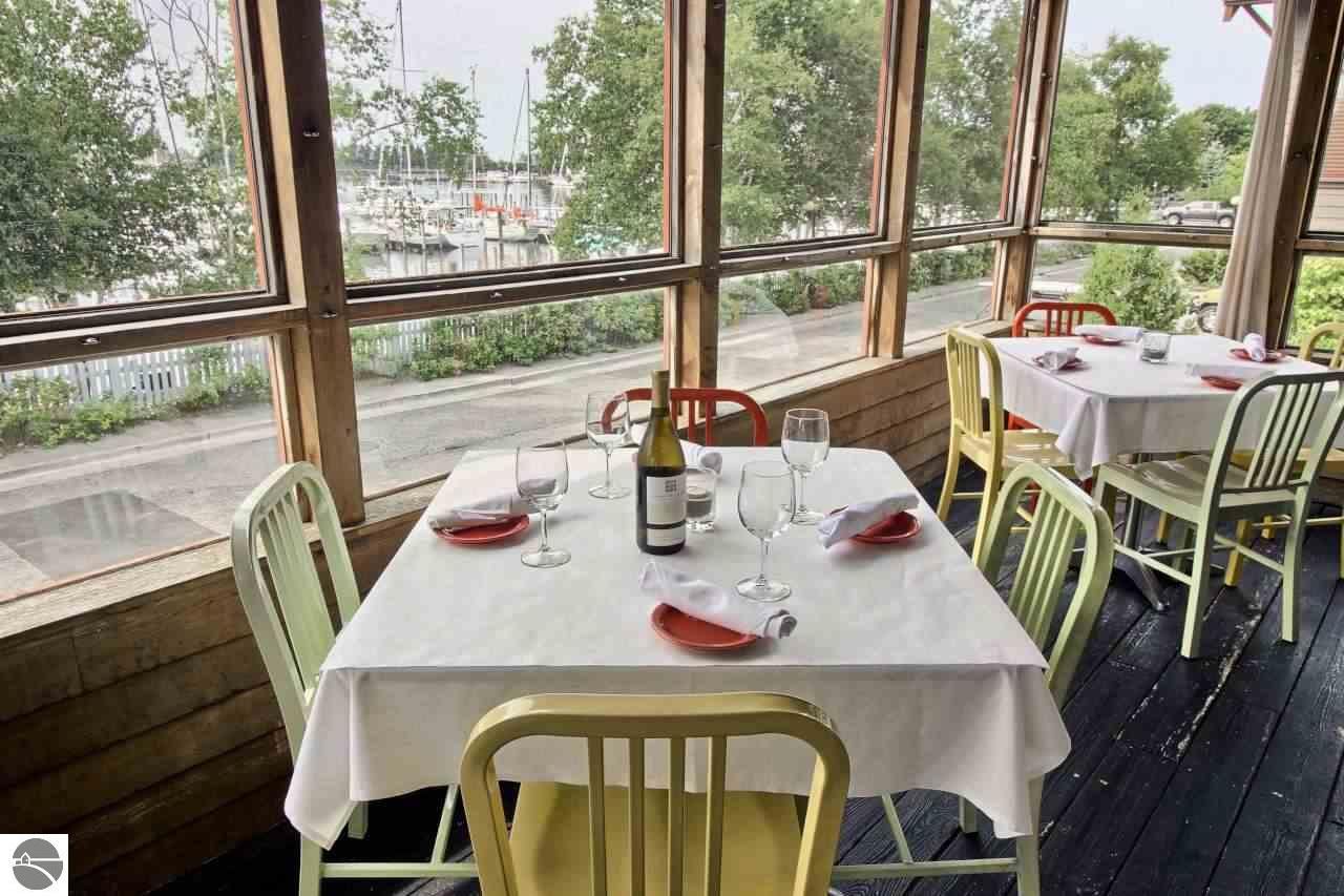 320 Main St, Frankfort, MI 49635